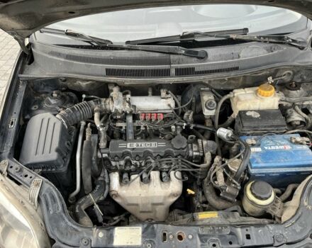 Чорний Шевроле Авео, об'ємом двигуна 1.5 л та пробігом 325 тис. км за 2999 $, фото 12 на Automoto.ua