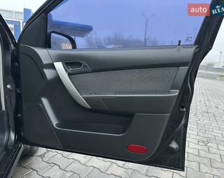 Черный Шевроле Авео, объемом двигателя 1.5 л и пробегом 249 тыс. км за 4300 $, фото 34 на Automoto.ua