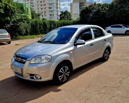 Черный Шевроле Авео, объемом двигателя 1.4 л и пробегом 300 тыс. км за 3800 $, фото 2 на Automoto.ua