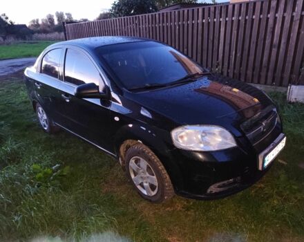 Черный Шевроле Авео, объемом двигателя 1.5 л и пробегом 370 тыс. км за 2800 $, фото 1 на Automoto.ua