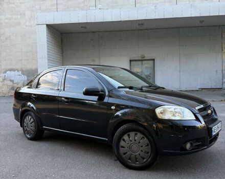 Черный Шевроле Авео, объемом двигателя 1.5 л и пробегом 300 тыс. км за 3700 $, фото 1 на Automoto.ua