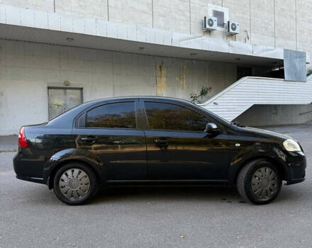 Черный Шевроле Авео, объемом двигателя 1.5 л и пробегом 300 тыс. км за 3700 $, фото 2 на Automoto.ua