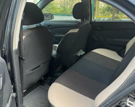 Черный Шевроле Авео, объемом двигателя 1.5 л и пробегом 280 тыс. км за 3500 $, фото 4 на Automoto.ua