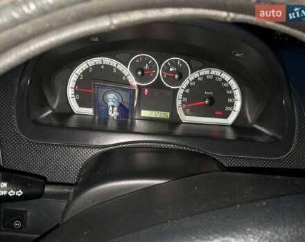 Черный Шевроле Авео, объемом двигателя 1.5 л и пробегом 272 тыс. км за 3700 $, фото 8 на Automoto.ua