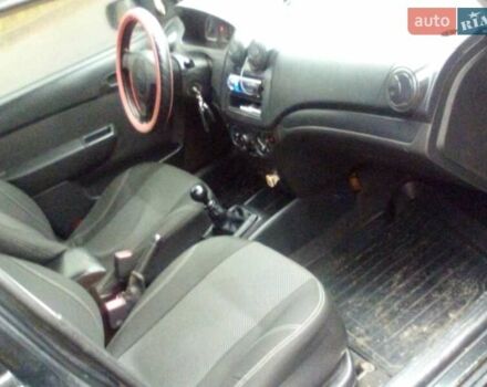 Черный Шевроле Авео, объемом двигателя 1.5 л и пробегом 335 тыс. км за 3400 $, фото 5 на Automoto.ua