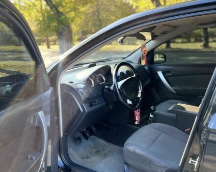 Черный Шевроле Авео, объемом двигателя 1.5 л и пробегом 250 тыс. км за 4100 $, фото 8 на Automoto.ua