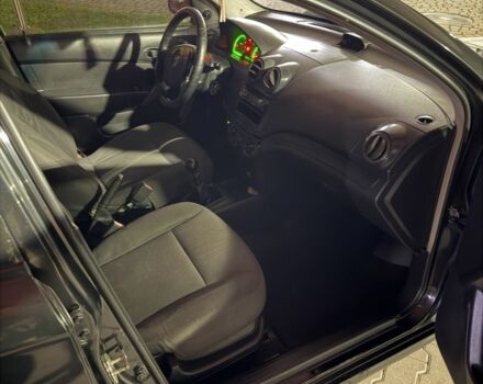 Черный Шевроле Авео, объемом двигателя 1.5 л и пробегом 199 тыс. км за 2350 $, фото 7 на Automoto.ua