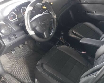 Черный Шевроле Авео, объемом двигателя 1.5 л и пробегом 188 тыс. км за 3600 $, фото 2 на Automoto.ua