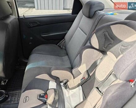 Чорний Шевроле Авео, об'ємом двигуна 1.5 л та пробігом 90 тис. км за 4200 $, фото 3 на Automoto.ua