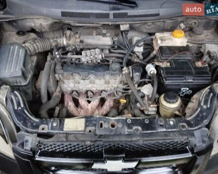 Черный Шевроле Авео, объемом двигателя 1.5 л и пробегом 300 тыс. км за 3000 $, фото 8 на Automoto.ua