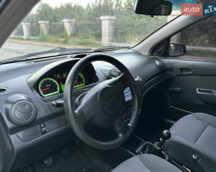 Черный Шевроле Авео, объемом двигателя 1.5 л и пробегом 140 тыс. км за 3999 $, фото 16 на Automoto.ua