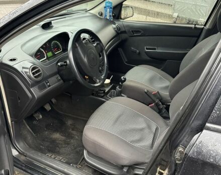 Черный Шевроле Авео, объемом двигателя 1.5 л и пробегом 300 тыс. км за 3100 $, фото 6 на Automoto.ua