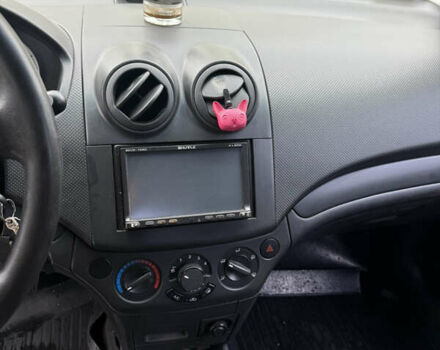 Черный Шевроле Авео, объемом двигателя 1.5 л и пробегом 160 тыс. км за 5100 $, фото 6 на Automoto.ua