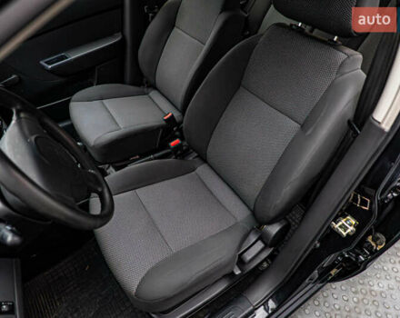 Шевроле Авео 2011 в Киеве на Automoto.ua Черный Шевроле Авео, объемом двигателя 1.5 л и пробегом 85 тыс. км за 5083 $, фото 7 на Automoto.ua