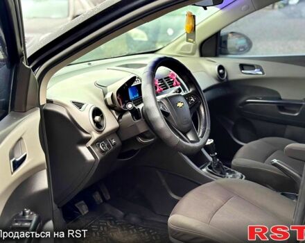 Черный Шевроле Авео, объемом двигателя 1.6 л и пробегом 191 тыс. км за 5800 $, фото 3 на Automoto.ua