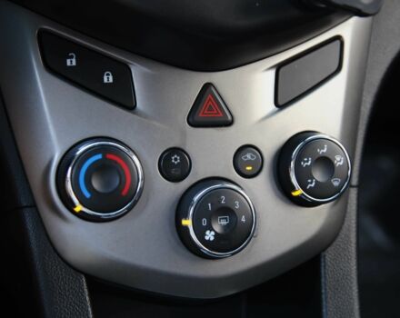 Шевроле Авео 2014 в Харькове на Automoto.ua Черный Шевроле Авео, объемом двигателя 0 л и пробегом 155 тыс. км за 6999 $, фото 16 на Automoto.ua