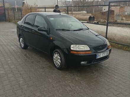 Чорний Шевроле Авео, об'ємом двигуна 1.5 л та пробігом 350 тис. км за 1600 $, фото 1 на Automoto.ua