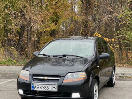 Черный Шевроле Авео, объемом двигателя 1.5 л и пробегом 160 тыс. км за 2400 $, фото 1 на Automoto.ua