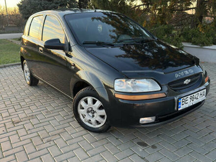 Чорний Шевроле Авео, об'ємом двигуна 1.5 л та пробігом 250 тис. км за 2600 $, фото 1 на Automoto.ua