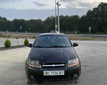 Черный Шевроле Авео, объемом двигателя 1.5 л и пробегом 350 тыс. км за 1200 $, фото 1 на Automoto.ua