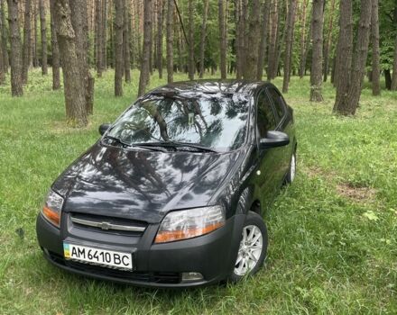Черный Шевроле Авео, объемом двигателя 5 л и пробегом 100 тыс. км за 3450 $, фото 1 на Automoto.ua