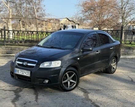 Черный Шевроле Авео, объемом двигателя 1.5 л и пробегом 299 тыс. км за 2350 $, фото 1 на Automoto.ua