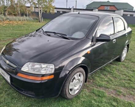 Черный Шевроле Авео, объемом двигателя 1.5 л и пробегом 300 тыс. км за 2100 $, фото 1 на Automoto.ua