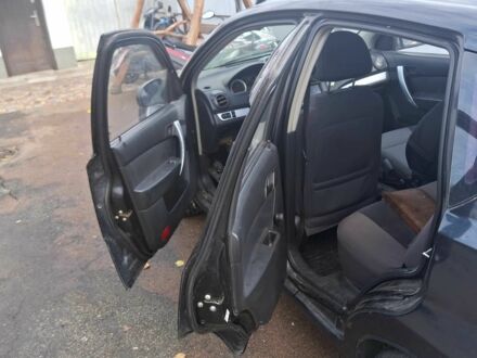 Черный Шевроле Авео, объемом двигателя 1.5 л и пробегом 180 тыс. км за 714 $, фото 1 на Automoto.ua