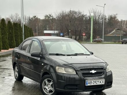 Черный Шевроле Авео, объемом двигателя 1.5 л и пробегом 300 тыс. км за 3100 $, фото 1 на Automoto.ua