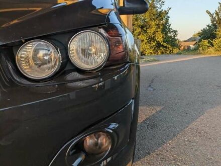 Шевроле Авео 2012 у Смеле на Automoto.ua Чорний Шевроле Авео, об'ємом двигуна 1.6 л та пробігом 209 тис. км за 5000 $, фото 1 на Automoto.ua