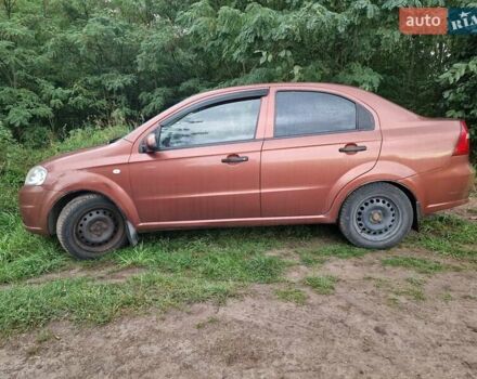 Коричневый Шевроле Авео, объемом двигателя 1.5 л и пробегом 230 тыс. км за 3400 $, фото 1 на Automoto.ua