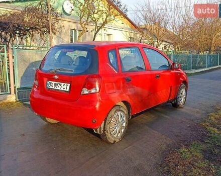 Красный Шевроле Авео, объемом двигателя 1.2 л и пробегом 300 тыс. км за 1699 $, фото 1 на Automoto.ua