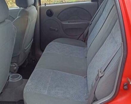 Красный Шевроле Авео, объемом двигателя 1.2 л и пробегом 300 тыс. км за 1699 $, фото 7 на Automoto.ua