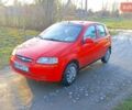 Красный Шевроле Авео, объемом двигателя 1.2 л и пробегом 300 тыс. км за 1490 $, фото 1 на Automoto.ua