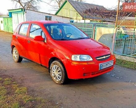Красный Шевроле Авео, объемом двигателя 1.2 л и пробегом 300 тыс. км за 1490 $, фото 2 на Automoto.ua