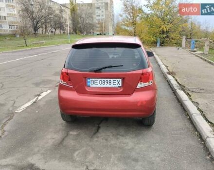 Красный Шевроле Авео, объемом двигателя 1.5 л и пробегом 275 тыс. км за 3700 $, фото 3 на Automoto.ua