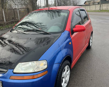 Красный Шевроле Авео, объемом двигателя 1.5 л и пробегом 400 тыс. км за 2400 $, фото 1 на Automoto.ua