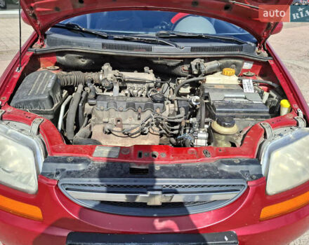 Красный Шевроле Авео, объемом двигателя 1.5 л и пробегом 214 тыс. км за 3200 $, фото 9 на Automoto.ua