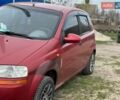 Красный Шевроле Авео, объемом двигателя 1.5 л и пробегом 270 тыс. км за 3200 $, фото 1 на Automoto.ua