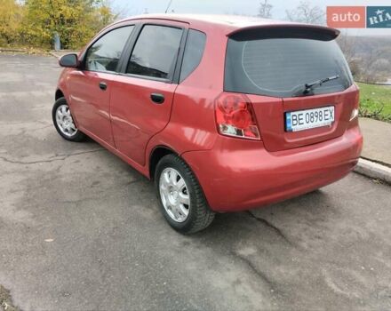 Красный Шевроле Авео, объемом двигателя 1.5 л и пробегом 275 тыс. км за 3700 $, фото 4 на Automoto.ua