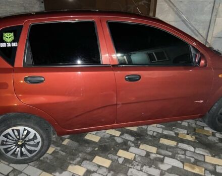 Красный Шевроле Авео, объемом двигателя 1.5 л и пробегом 208 тыс. км за 3400 $, фото 5 на Automoto.ua