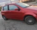 Красный Шевроле Авео, объемом двигателя 1.5 л и пробегом 281 тыс. км за 2900 $, фото 1 на Automoto.ua