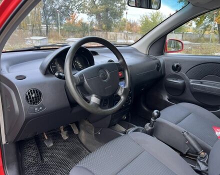Червоний Шевроле Авео, об'ємом двигуна 1.5 л та пробігом 256 тис. км за 3300 $, фото 7 на Automoto.ua
