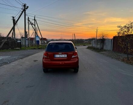 Красный Шевроле Авео, объемом двигателя 1.5 л и пробегом 366 тыс. км за 2000 $, фото 6 на Automoto.ua