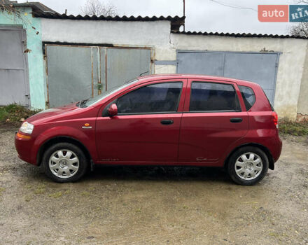 Красный Шевроле Авео, объемом двигателя 1.5 л и пробегом 190 тыс. км за 2450 $, фото 1 на Automoto.ua
