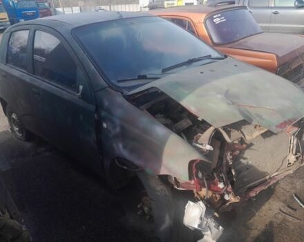 Шевроле Авео 2005 в Кропивницком (Кировограде) на Automoto.ua Красный Шевроле Авео, объемом двигателя 0 л и пробегом 177 тыс. км за 1200 $, фото 4 на Automoto.ua