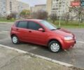 Красный Шевроле Авео, объемом двигателя 1.5 л и пробегом 275 тыс. км за 3700 $, фото 2 на Automoto.ua