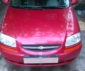 Красный Шевроле Авео, объемом двигателя 1.5 л и пробегом 130 тыс. км за 2500 $, фото 1 на Automoto.ua