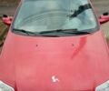 Красный Шевроле Авео, объемом двигателя 1.5 л и пробегом 455 тыс. км за 2000 $, фото 1 на Automoto.ua