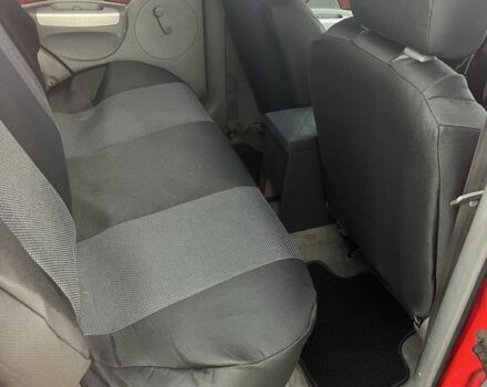 Красный Шевроле Авео, объемом двигателя 1.5 л и пробегом 400 тыс. км за 2400 $, фото 6 на Automoto.ua